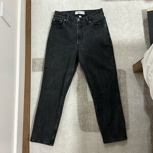 Abercrombie & Fitch the Mom High Rise Curve Love Black Jeans
